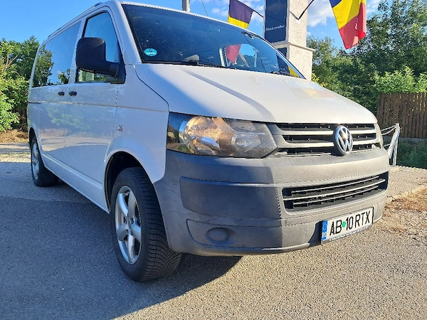 VOLKSWAGEN Transporter 2010 — imagine 5