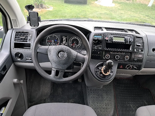 VOLKSWAGEN Transporter 2010 — imagine 4