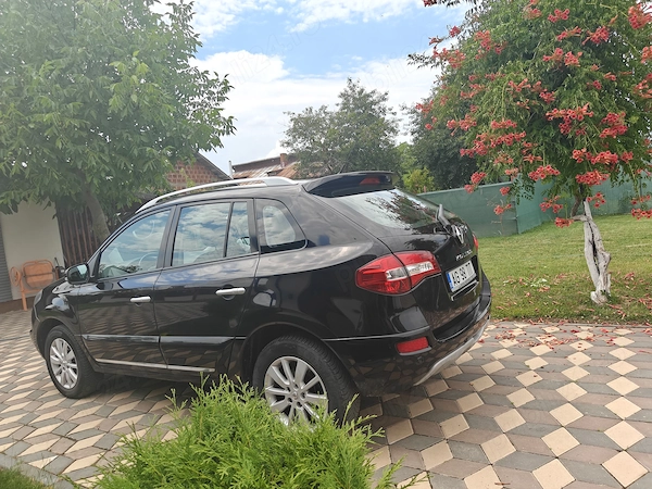 RENAULT Koleos