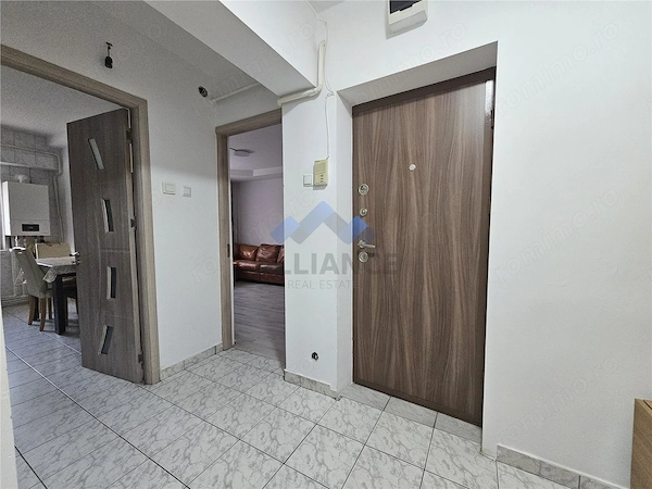 Apartament spatios, mobilat si utilat, la bulevard — fotografia 1