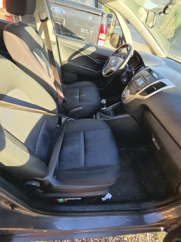 HYUNDAI ix20 2010 — imagine 5