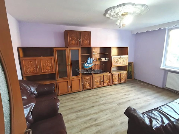 Apartament 2 camere, etaj 3, zona ultracentrala, Piatra Neamt — fotografia 1