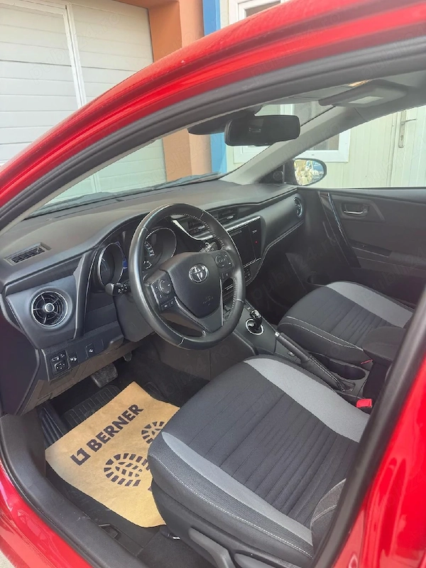 TOYOTA Auris 2017 — imagine 3