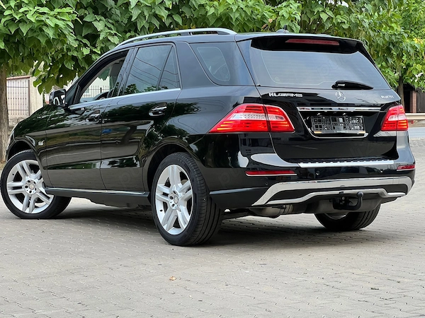 MERCEDES-BENZ E-Class 2012 — imagine 3