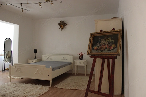 Vanzare apartament 4 camere, zona Lipovei — fotografia 1