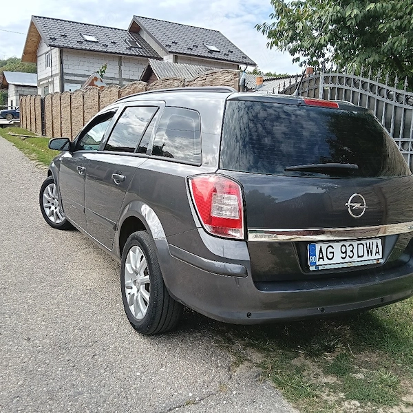 OPEL Astra 2009 — imagine 6
