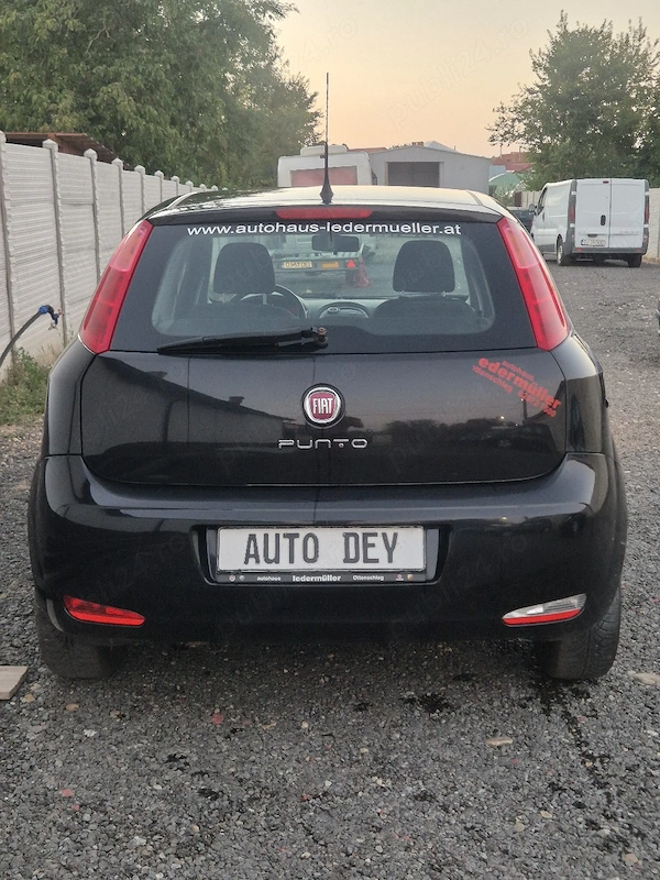 FIAT Punto 2015 — imagine 9