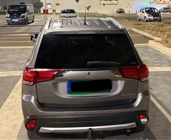 MITSUBISHI Outlander 2016 — imagine 2
