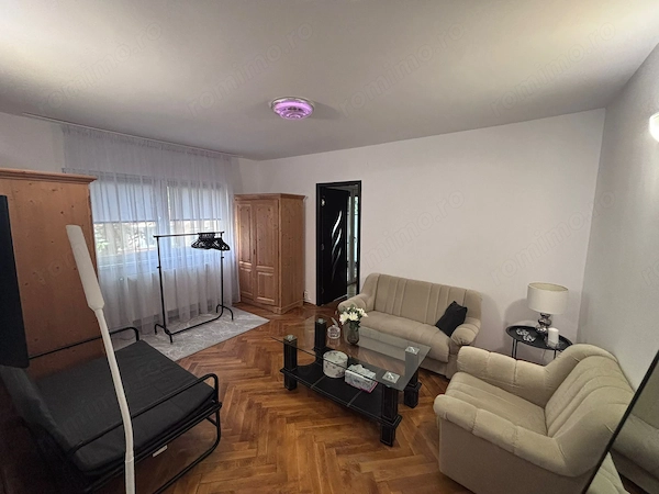 7 Noiembrie - Inchiriere apartament 2 camere - Strada Faget — fotografia 1