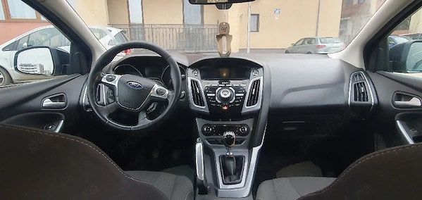 FORD Focus 2011 — imagine 3
