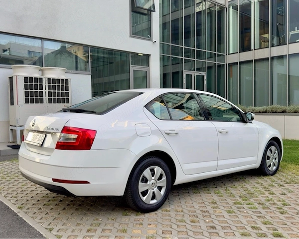 SKODA Octavia 2019 — imagine 4