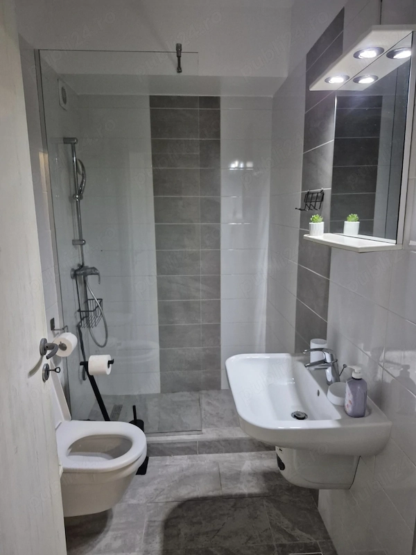 Închiriez studio in Mamaia Nord zona Kaufland — fotografia 3