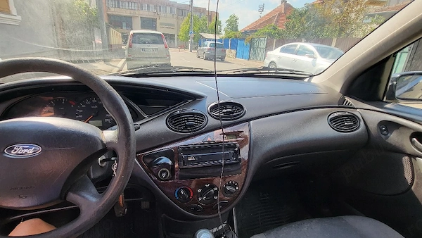 FORD Focus 2004 — imagine 6