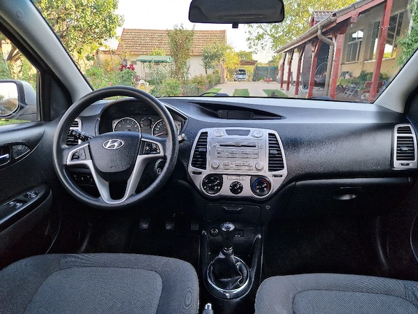 HYUNDAI i20 2012 — imagine 2