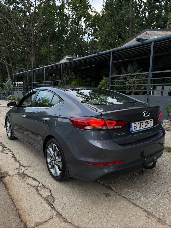 HYUNDAI Elantra 2017 — imagine 4