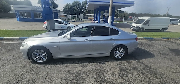 BMW 5 Series 2011 — imagine 3