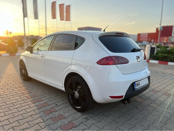 SEAT Leon 2008 — imagine 3