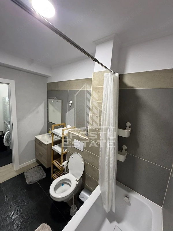 Apartament de închiriat cu 3 camere, 2 nivele în Giroc — fotografia 3