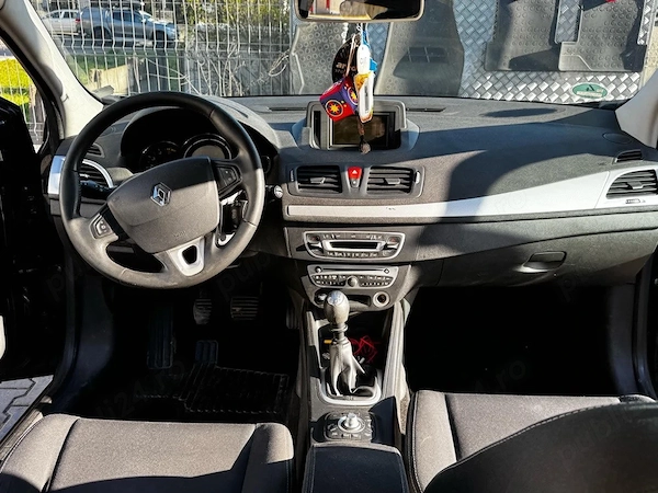 RENAULT Megane 2009 — imagine 3