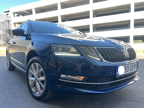 SKODA OCTAVIA,AN 2018,MOTOR 1,6 Diesel,Cutie Automata,Pilot,Scaune Incalzite,BIXENON LEDURI,