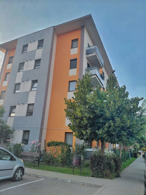 Proprietar inchiriez apartament cu 3 camere și 2 bai zona Coresi — fotografia 1