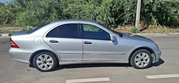 MERCEDES-BENZ C-Class 2005 — imagine 4