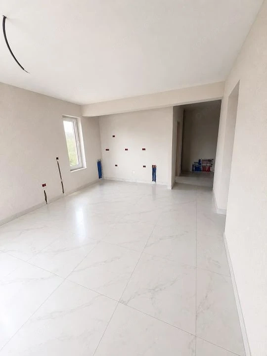 Apartament nou, 2 camere, etaj 2, 47 mp utili + balcon - Chisoda -Centru — fotografia 3