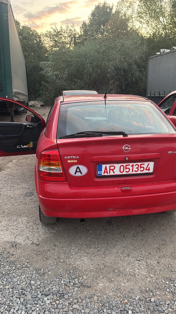 OPEL Astra 2003 — imagine 4