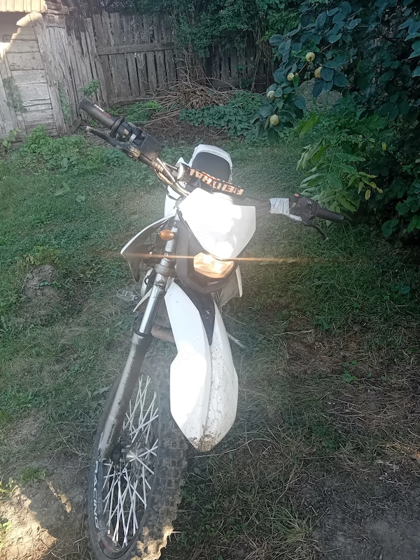 Vand Moto Cross 125 CC