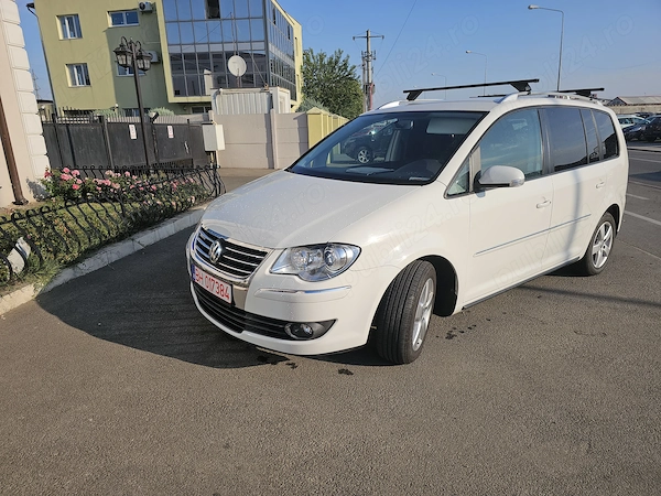 VOLKSWAGEN Touran 2009 — imagine 4