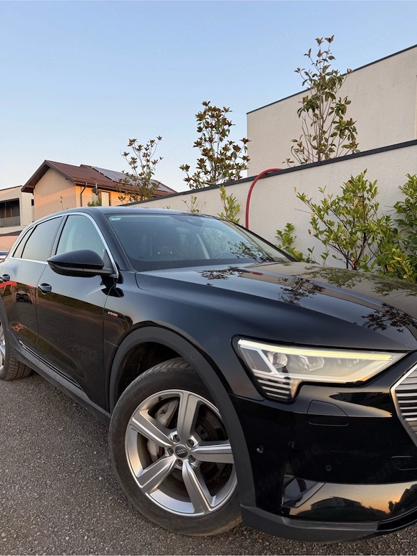 AUDI e-tron 2020 — imagine 4