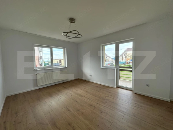 Apartament de vanzare, 2 camere renovat - Sanpetru — fotografia 3