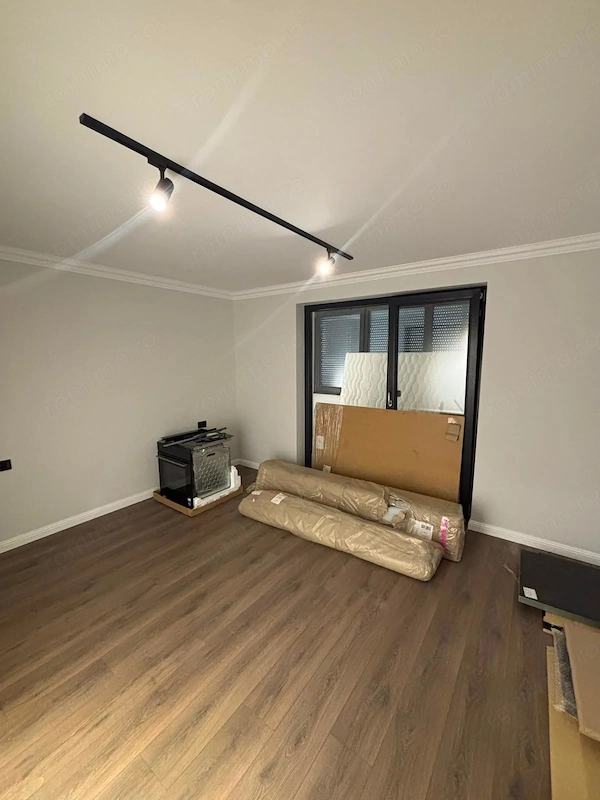 2 camere decomandat centrala proprie PRIMA INCHIRIERE Zona Medicinei — fotografia 1