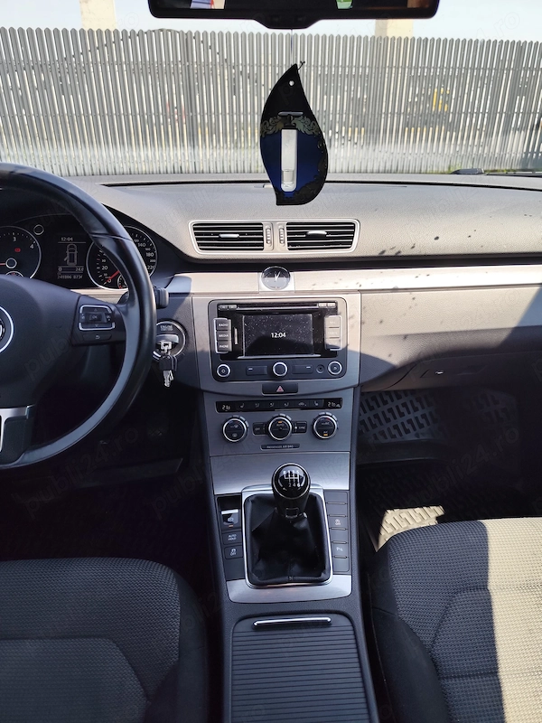 VOLKSWAGEN Passat 2013 — imagine 2