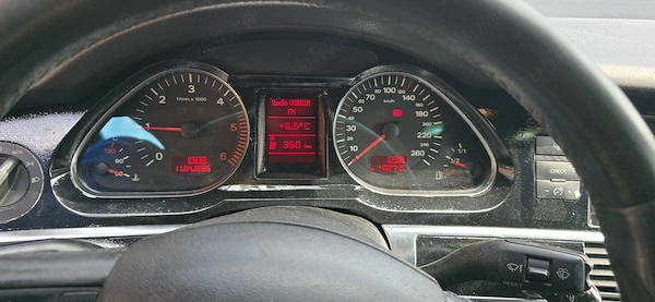 AUDI A6 2004 — imagine 9
