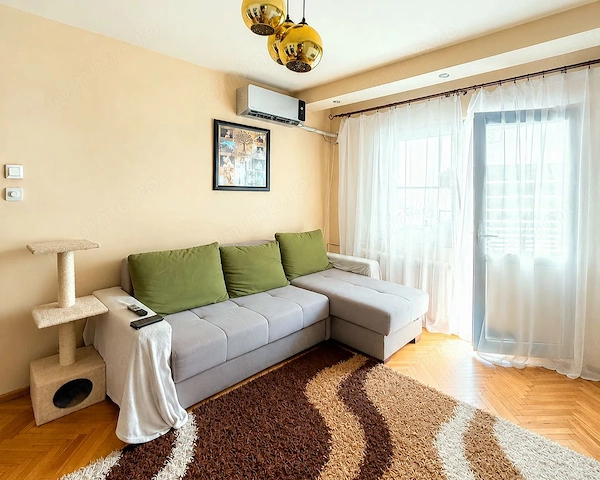Apartament 3 camere, spațios, etaj 2, zona Lipovei — fotografia 1