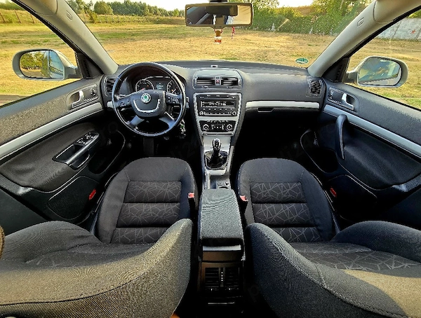 SKODA Octavia 2013 — imagine 5