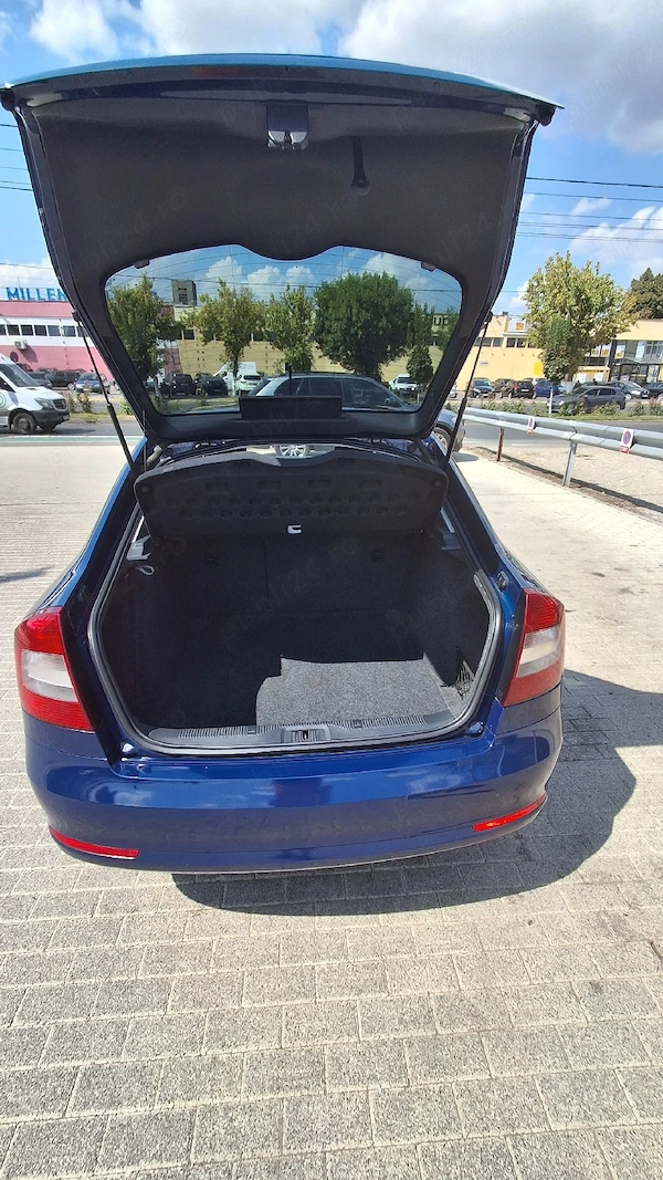 SKODA Octavia 2012 — imagine 4