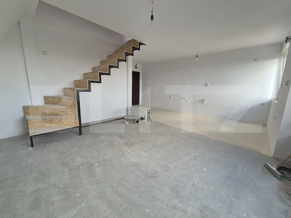 Apartament pe 2 nivele, Sângeorgiu de Mureș, preț excelent! Vânzare ugentă! — fotografia 2