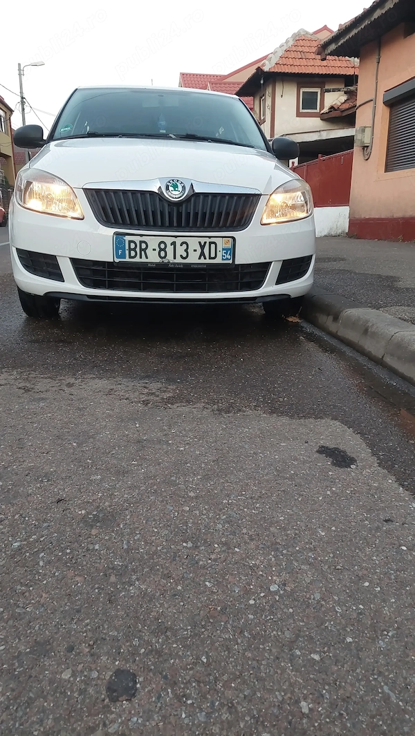 SKODA Fabia 2011 — imagine 4