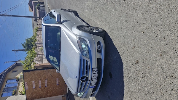 MERCEDES-BENZ C-Class 2010 — imagine 3