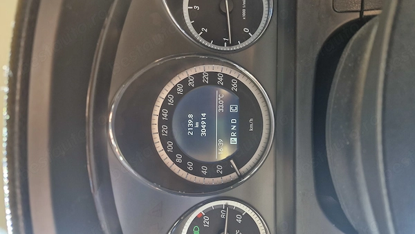MERCEDES-BENZ C-Class 2010 — imagine 7