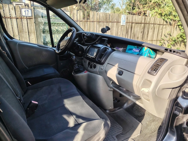 RENAULT Trafic
