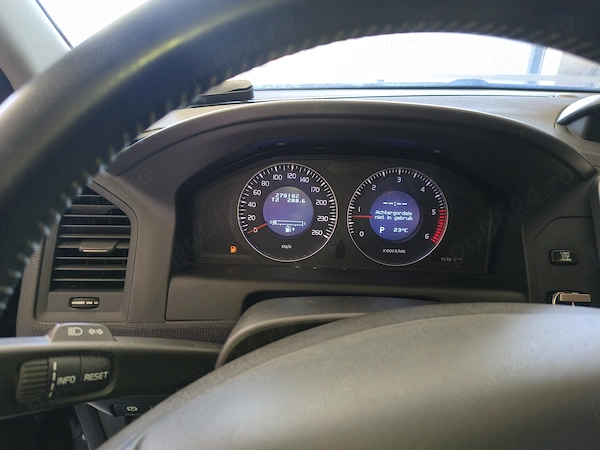 VOLVO XC60 2011 — imagine 9
