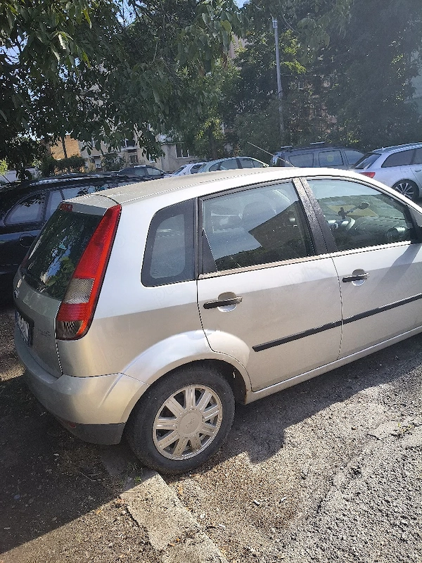 FORD Fiesta 2004 — imagine 3