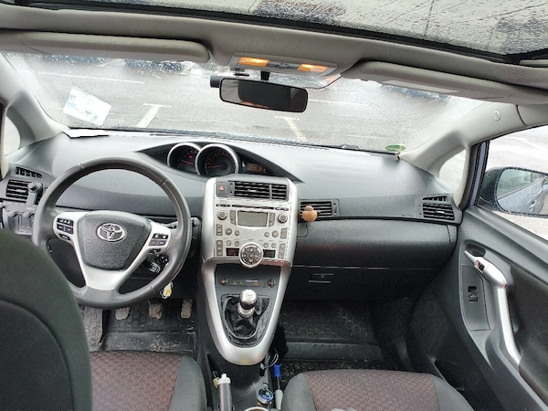 TOYOTA Verso 2010 — imagine 3