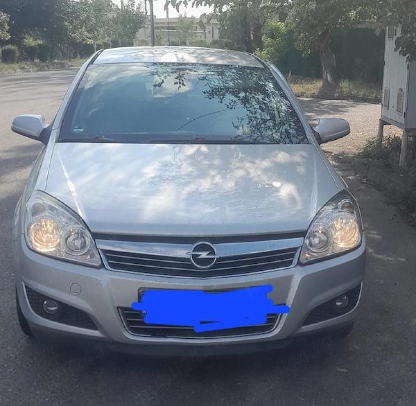 OPEL Astra 2010 — imagine 4