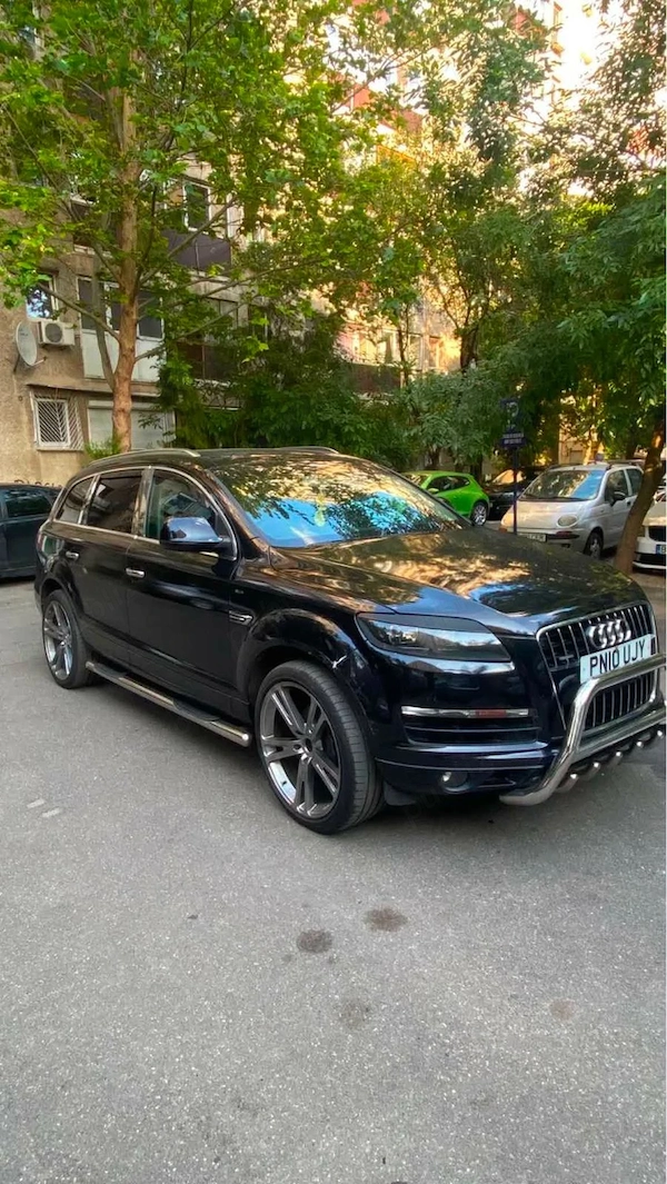 AUDI Q7