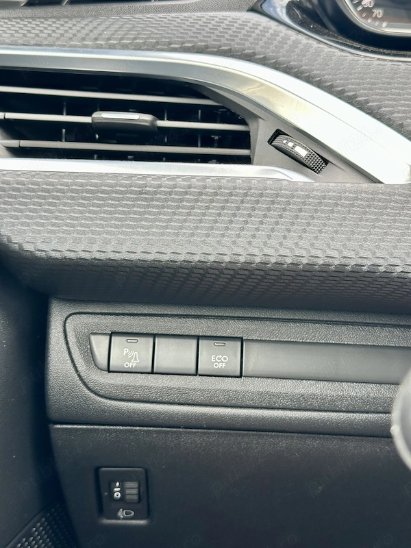 PEUGEOT 2008 2015 — imagine 15