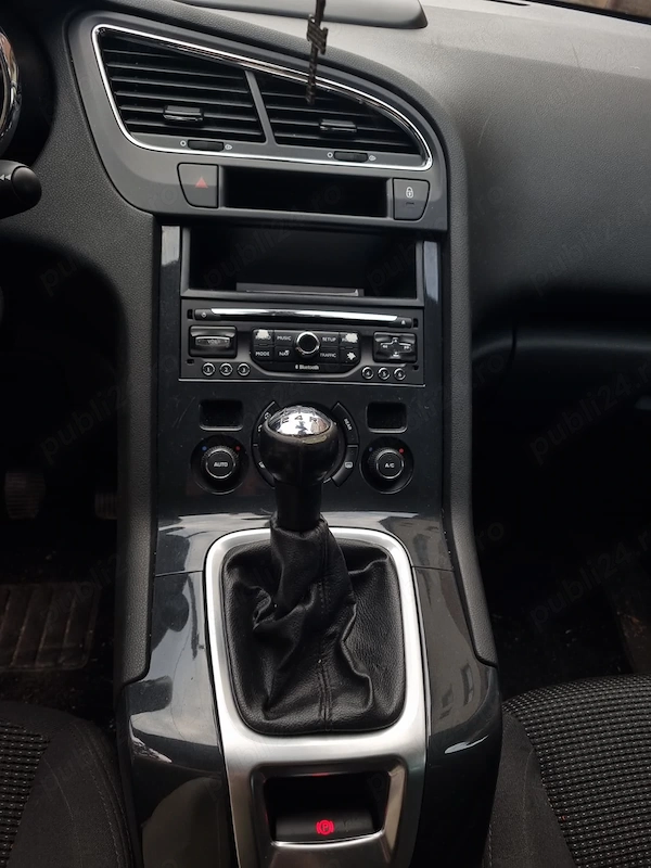 PEUGEOT 5008 2013 — imagine 4